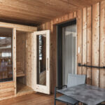 Private Sauna mit Terrasse im Apartment Di Gilte in Sexten